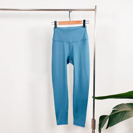 Yoga Pants with No Awkward Lines for Sports, Fitness, and Running, High-Waisted Yoga Pants for Autumn and Winter, High Elasticity