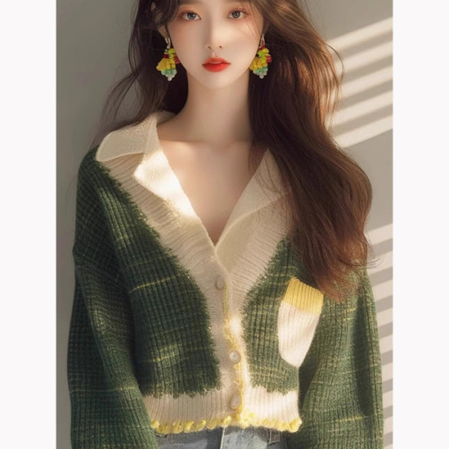 2024 Popular Pretty Shirt Small Fashionable Western Style Loose Slimming Green V-neck Knitted Long Sleeve Cardigan for Women