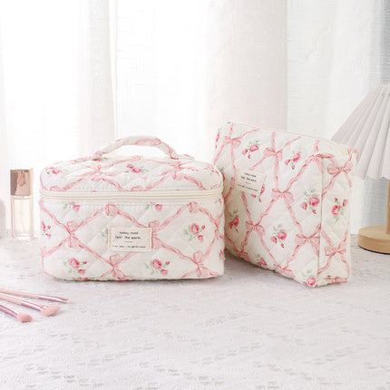 New Cotton Large Capacity Cosmetic Bag Women's Niche Portable Wash Storage Bag Cross-border Small Floral Cute Quilted Bag