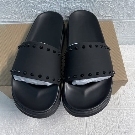2024 New European and American Middle East Dubai Men's Rivet Decorated Flat Slippers Genuine Leather Slippers Manufacturer Wholesale