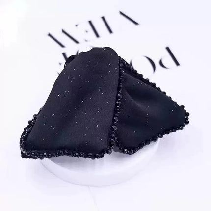 New College Style Triangle Clip with Contrasting Polka Dots and High-End Shark Clip for Hairpin Head Accessories on the Back of the Head