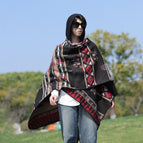 Cape with hood - black