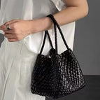 Black without small bag (not purely hand-woven) / 17*14*15