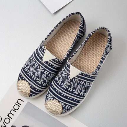 Spring and Summer New Women's Shoes Old Beijing Cloth Shoes Single-layer Shoes Middle-aged and Elderly Casual Internet Celebrated Canvas Shoes Non-slip Soft-soled Fisherman Shoes