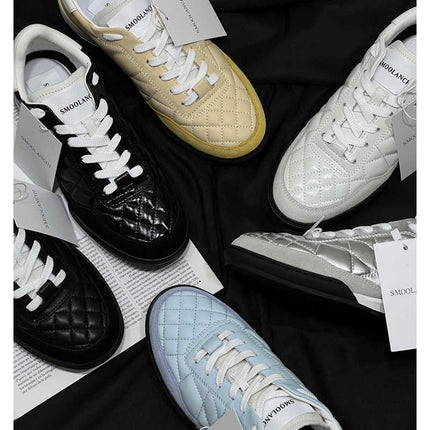 25 Years New Summer Style Small Fragrant Quilted Tennis Shoes for Women Silver Flats Casual Sports Shoes Lace-Up Forrest Gump Training Shoes