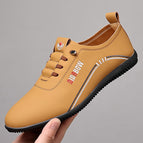 6888 yellow shoes / 38