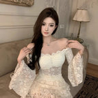 White lace shirt / One size fits all