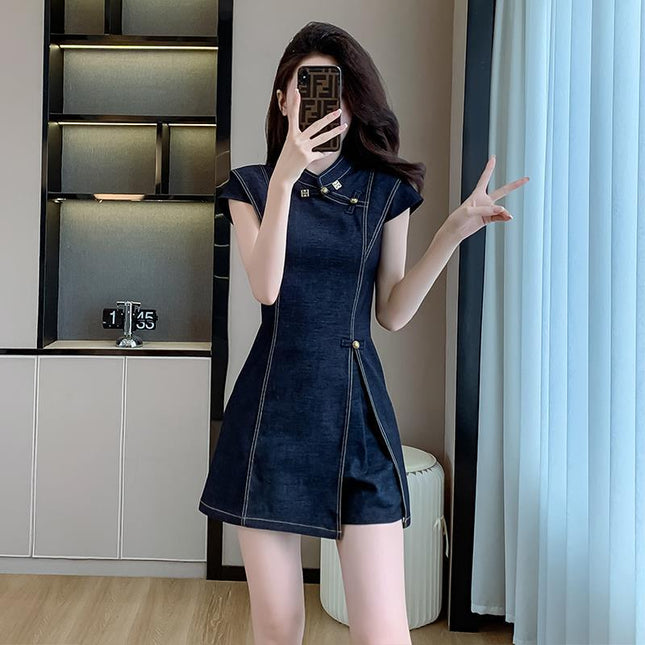 2026 New Chinese-Style Women's Fashion Washed Denim Shorts Set for Petite Women, Retro Button Two-Piece Set
