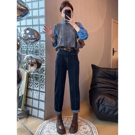 Early autumn wear a set of women's 2025 new academic style fake two-piece contrast sweater high waist jeans two-piece set