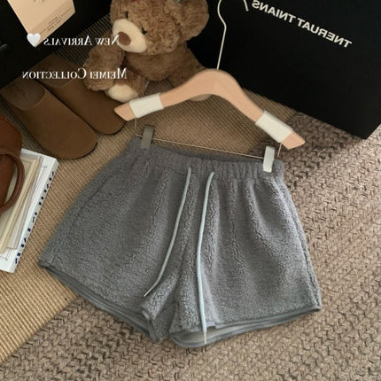 Gray Lamb Wool Thickened Shorts for Women, New Winter Style, Paired with Boots, Wide-Leg Casual Pants, Petite A-Line Pants for Outerwear