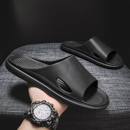 Trendy Men's Summer Outdoor Clogs with a Soft Sole, Sporty Closed-Toe Sandals, Men's Outdoor Beach Slippers