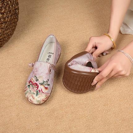 New Style Old Beijing Cloth Shoes for Women, Linen Embroidered, Breathable and Comfortable, Mugwort Deodorant Mom Shoes, Slip-On 625-07