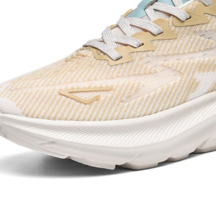 2025 spring sneaker marathon cushioning running shoes mesh breathable ultra light casual shoes fashion low men's shoes