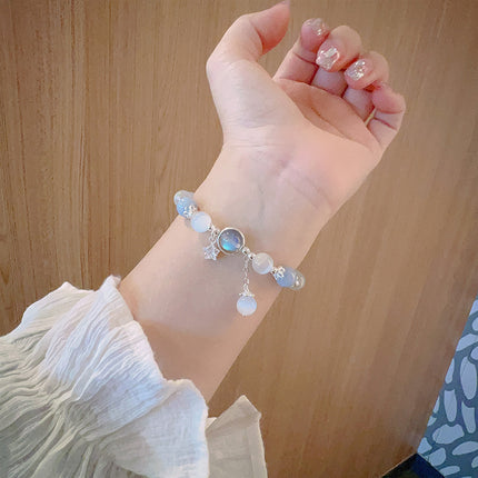 Imitation Cat's Eye Stone Butterfly Bracelet for Women Ins Niche Design Gray Moonlight Bracelet Versatile Elegant Sweet Unique Natural
