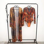 Figure 3 / M (blouse with m)