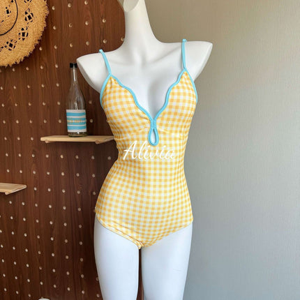 Source manufacturers girlish dopamine swimsuit wear island vacation hot spring pure desire wind one-piece skirt conservative