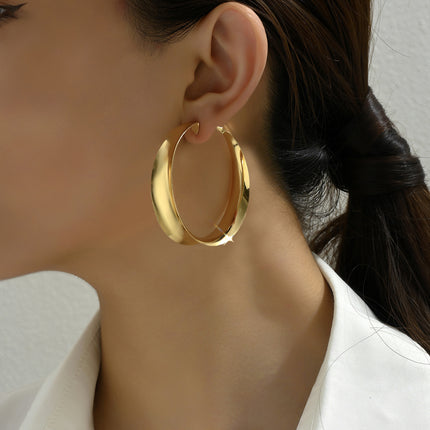 European and American simple personality exaggerated smooth earring temperament metal geometric fashion earrings high-end luxury earrings