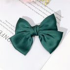 Dark green duckbill clip