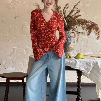 French-Style Retro Romantic Floral V-Neck Shirt with a Tie Waist, Fashionable and Versatile Top for Women in Spring and Autumn