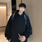 Black / M