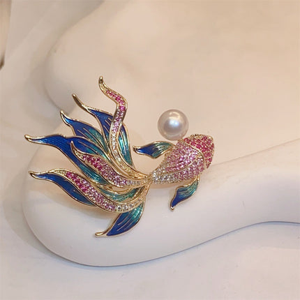 Goldfish Zircon Brooch / Broche Poisson Zircon