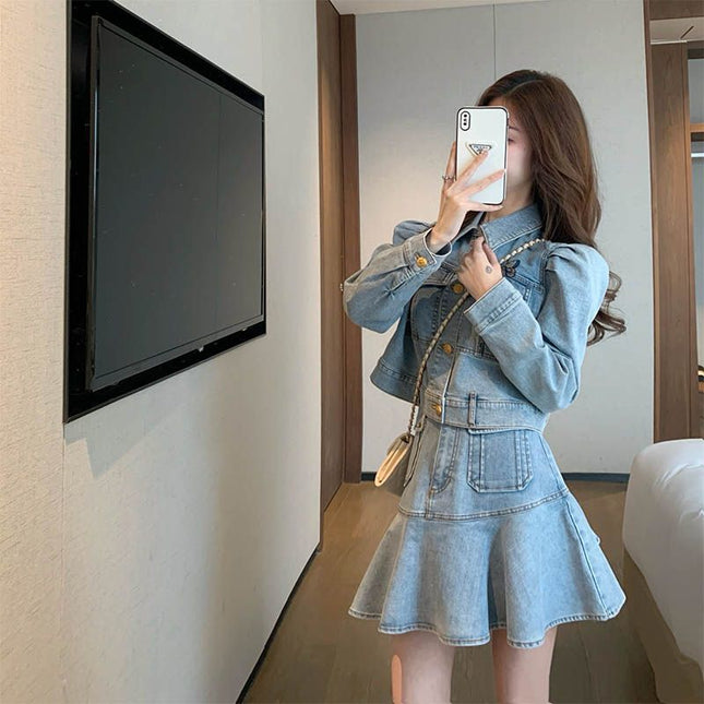 2025 Early Autumn New Women's Clothing Hong Kong Style Retro Denim Loose Short Jacket High Waist Slim Skirt Two-Piece Suit