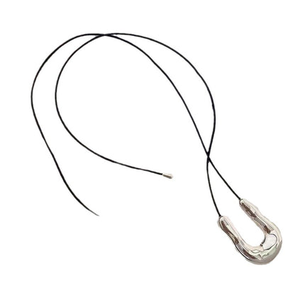 European and American Niche U-shaped Necklace Metal Design Sense Horse Pendant Ins Style Simple Cold Style Horseshoe Necklace