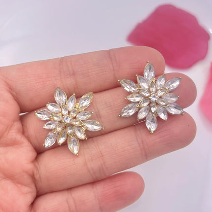 [special clearance] European and American personality silver needle diamond tassel love earrings fashion crystal flower rabbit earrings