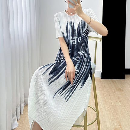 Miyake Classy Printed Skirt for Women 2023 Summer New Niche Age-Reducing Loose Pleated Round Neck Short-Sleeved Dress