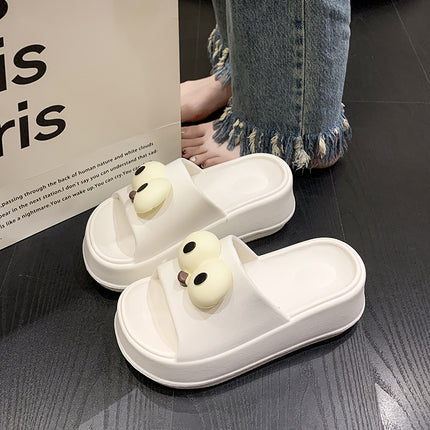 Thick-soled slippers for women's outdoor wear summer one-word latest black and white cat online famous beach shoes non-slip high heel sandals