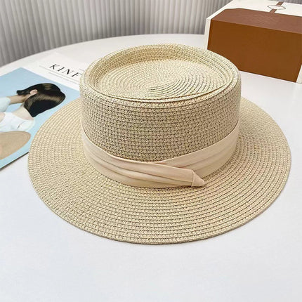 [Great Value] French Style Socialite Flat Top Hat 2025 New Summer Elegant Pearl String Sunshade Woven Straw Hat