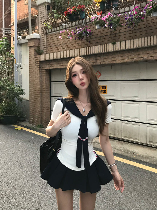 College Style Sexy Suit for Women Summer New T-Shirt Top Pleated Skirt Two-Piece Set for Small People
