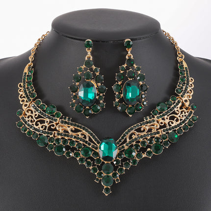 European and American Export Jewelry Bridal Jewelry Accessories Necklace Earrings Set Live Performance Crystal V-Shaped Clavicle Chain for Women