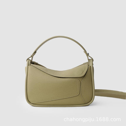 Niche Designer Bags for Women, Autumn/Winter 2025 New Vintage Small Square Bag, High-End Versatile Fashion Shoulder and Crossbody Bag