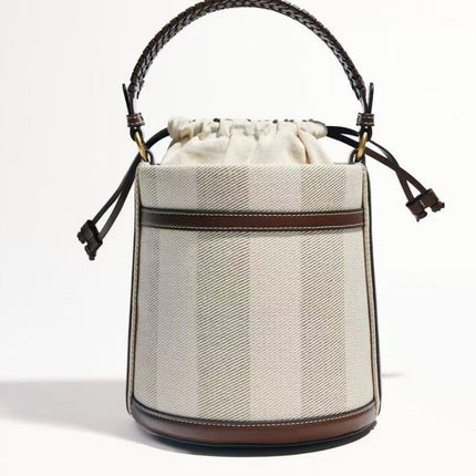 Zr Women's Bag 2025 New Color-Blocked Straw Shoulder Crossbody Bag Beach Outing Handbag Woven Bucket Bag Versatile