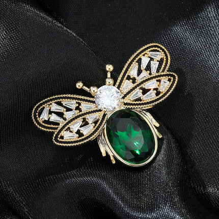New Simple High-End Smart Micro-Encrusted Green Crystal Bee Brooch Animal Collar Pin Sweater Suit Clothing Accessories