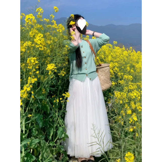 2025 new super hot spring dress with a set of ootd wear green sweater two-piece dress for women