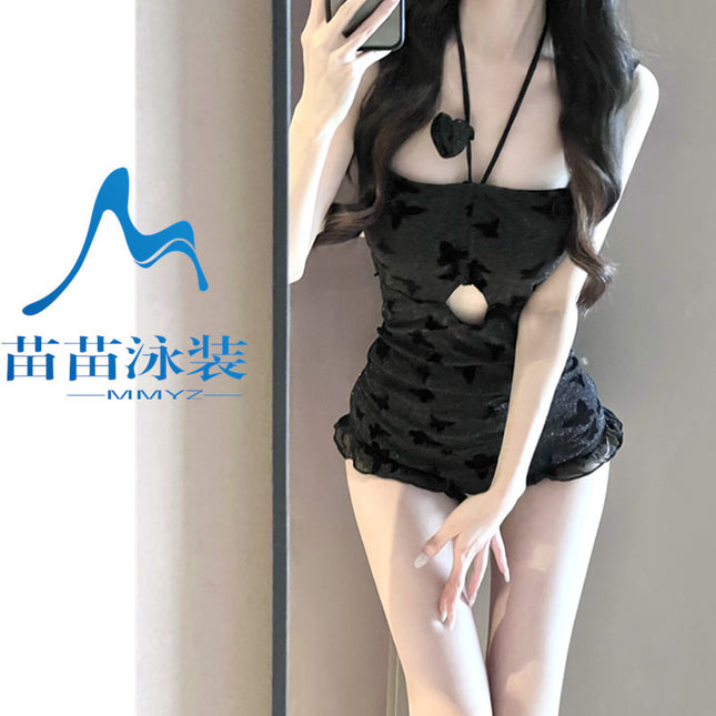 One-Piece Swimsuit / Maillot Une Pièce