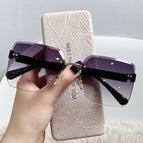 Black Gold Frame Gradual Gray / Sunglasses