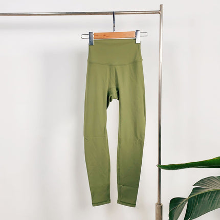 Yoga Pants with No Awkward Lines for Sports, Fitness, and Running, High-Waisted Yoga Pants for Autumn and Winter, High Elasticity