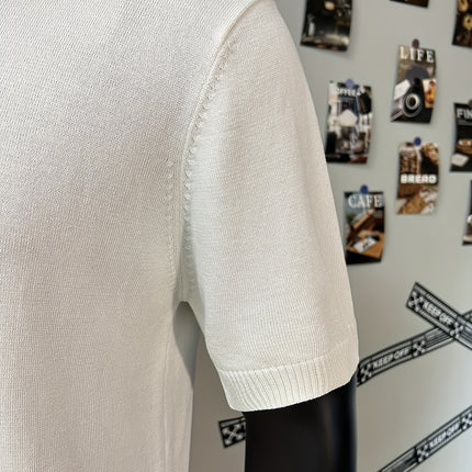 Men's White Henley Collar Short Sleeve Knitwear, Slim Fit, Figure-Displaying, Casual Single Button Design