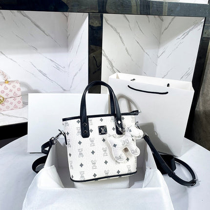 Hong Kong Pu Single-Shoulder Textured Crossbody Small Tote Bag for Women 2026 New Style Textured Handbag Basket Bag for Women
