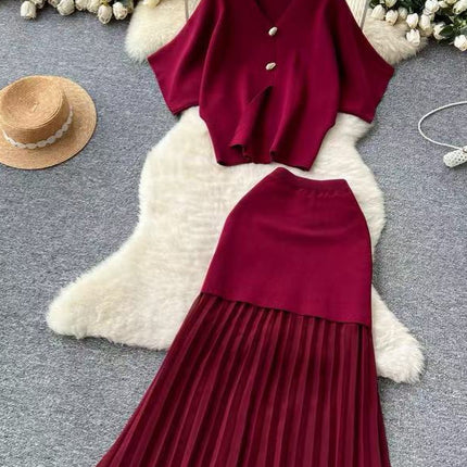 2025 Loose Short-Sleeved V Neck Top, High-Waisted Pleated Long Skirt, Two-Piece Set, Fashionable and Elegant Skirt Set