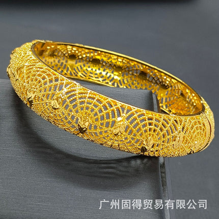 24K Gold Dubai Stereo Carved Buckle Bracelet Non-Fading Women's Middle East Dubai Jewelry Vietnamese Sand Gold Bracelet