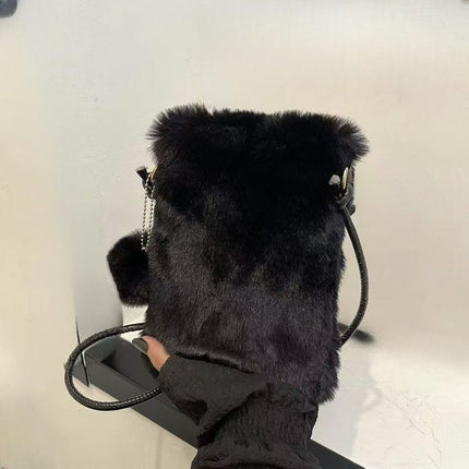 Stuffed Mobile Phone Bag for Women in Autumn and Winter New Furry Crossbody Bag Mini Small Shoulder Bag Vertical Mobile Phone Bag Furry Small Bag