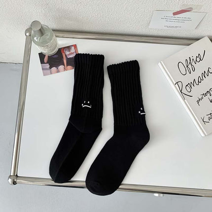 Women's Mid-Calf Smiley Face Socks for Autumn and Winter, Sweat-Absorbent and Breathable Long Tube Slouch Socks, White Combed Cotton Seamless Socks