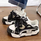 White and Black / 38