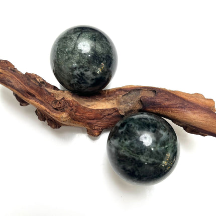 Nanyang Jade Dushan Jade Walnut Wen Play Fitness Ball Hand Handpiece Men's Hand-carved Pair of Natural Mono Jade