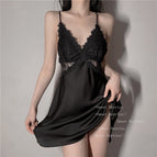 Black / M