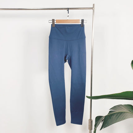 Yoga Pants with No Awkward Lines for Sports, Fitness, and Running, High-Waisted Yoga Pants for Autumn and Winter, High Elasticity